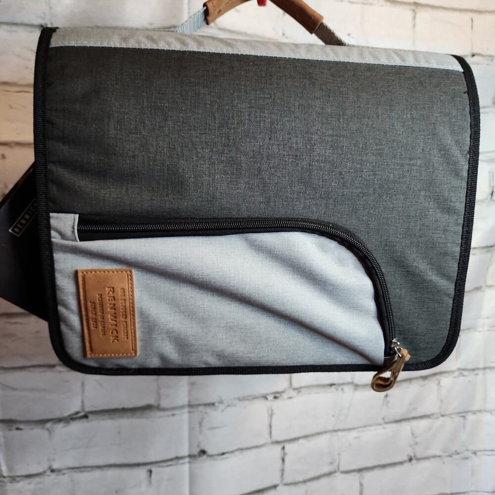 Renwick Notebook Binder Bag